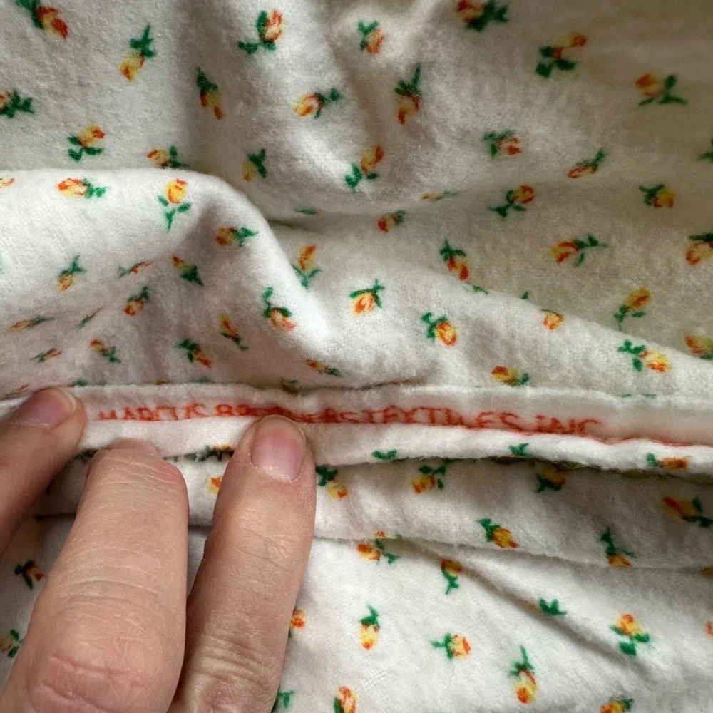 Vtg Soft Flannel Baby Receiving Blanket Floral Print Green Embroidery 39x39